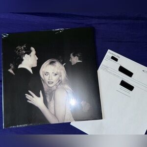 Sabrina Carpenter 'Man's Best Friend' D2C Alt Cover Vinyl w/ Signed Insert